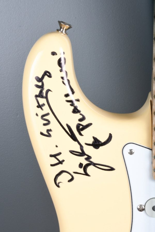 2008 Fender USA Yngwie Malmsteen Stratocaster signed by Yngwie ! Fashion