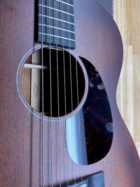 2015 Martin 00-15e Online